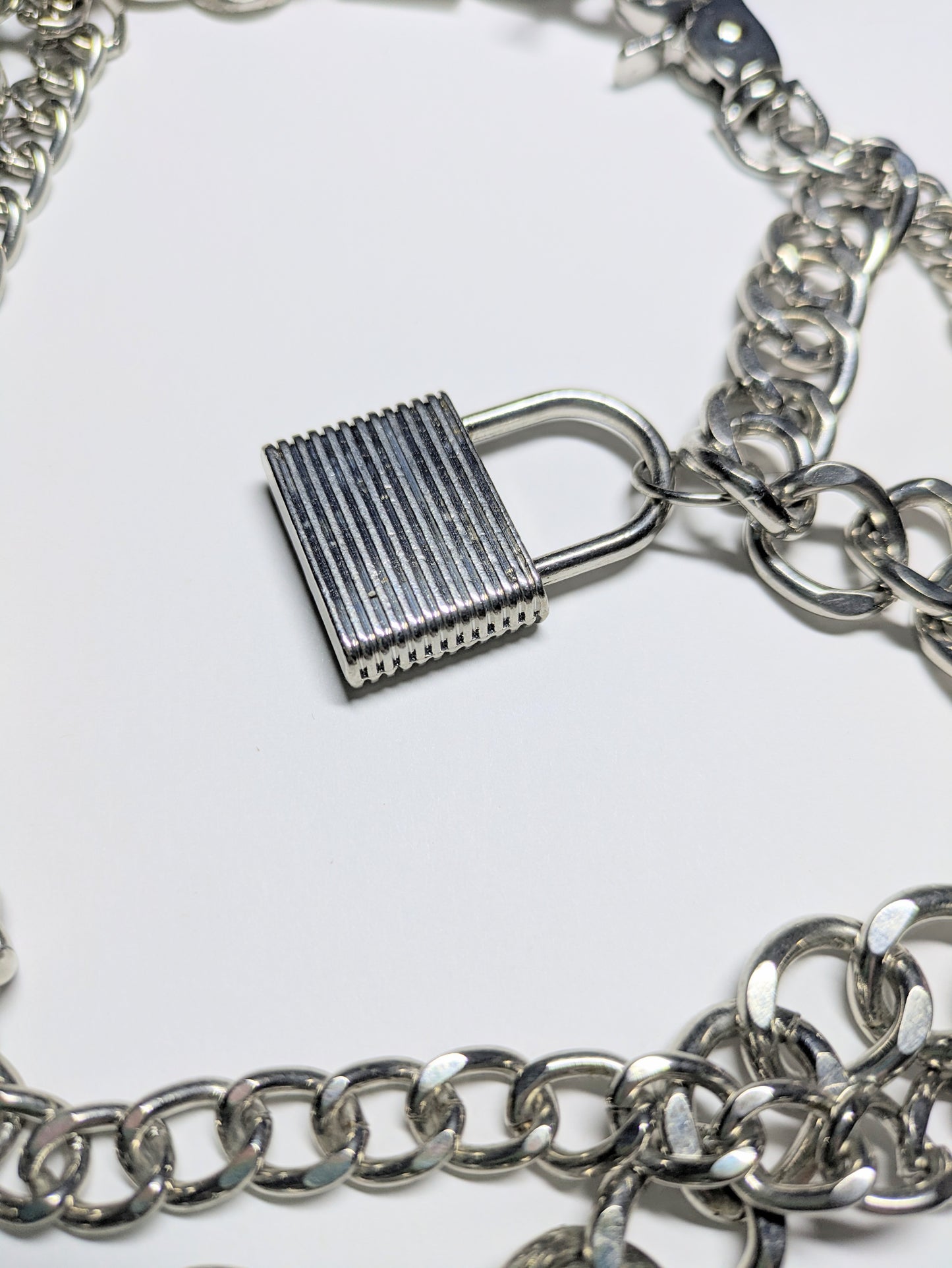 ๐ Heavy Lock Silver Metal Chains