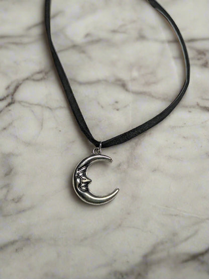 🌙 Crescent Moon Charm Necklace