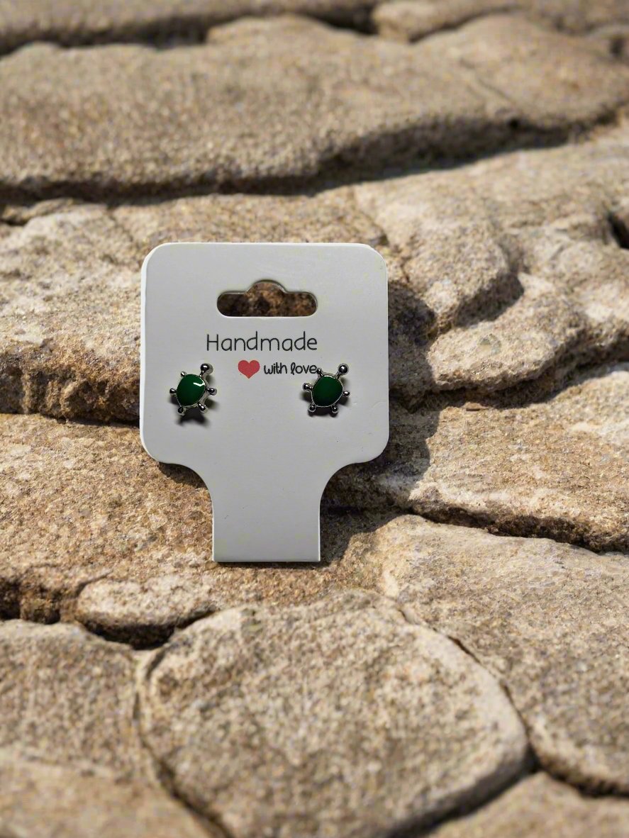 🐢 Cute Green Turtle Stud Earrings