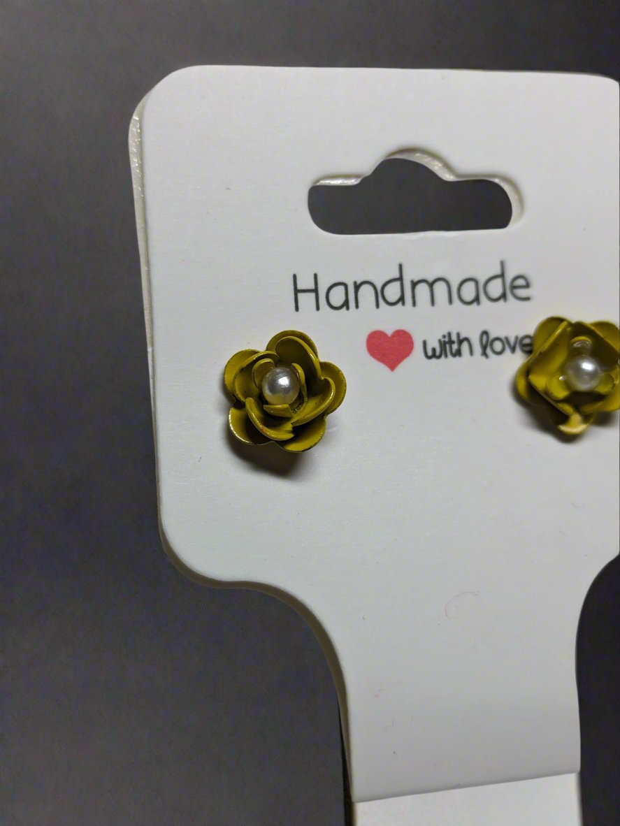 🌼 Yellow Flowers Stud Earrings