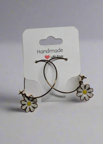 🌻 White Daisy Flowers Hoop Earrings